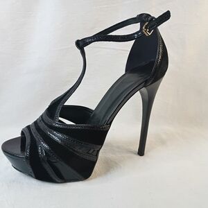 Burberry Elegant Black High Heels